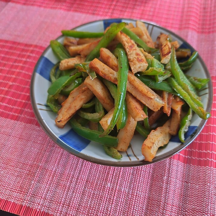 簡単!副菜!ちくわとピーマンのカレー風炒め〜